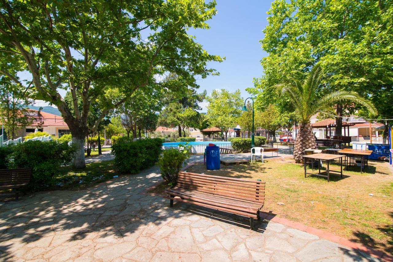 Villa Alexandra Sun Vrasná Buitenkant foto